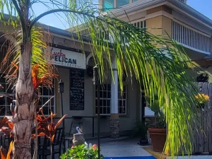 Lucky Pelican Bistro