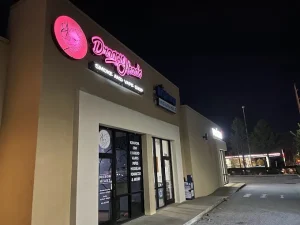 Dragon Headz – Hookah Bar