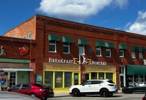 D’s Breakfast and Burgers