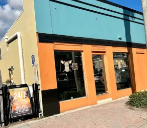 Kava Social Club (Midtown Bradenton – Weekly Karaoke Event)